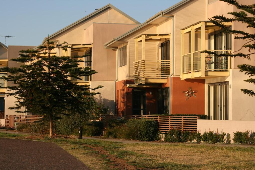 Newcastle Harbourside Terraces Apartment Luaran gambar